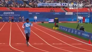 VIDEO Culmea nepotismului. O persoană fără antrenament a fost trimisă să reprezinte ţara la proba de 100 de m / A terminat cu cel mai slab timp din istoria probei 