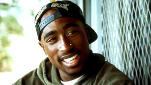 Scrisoarea de dragoste pe care Tupac i-a trimis-o Madonnei, scoasă la licitaţie