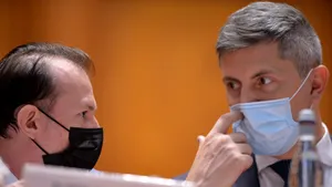 COMENTARIU Marius Oprea | Genţile se războiesc cu ginţile: Cîţu şi Barna aduc un ”suflu nou” în politica românească - cine are banu, are şi ciolanu...