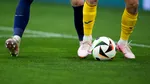 Meciuri de fotbal trucate în România. Cinci persoane sunt cercetate de polițiști
