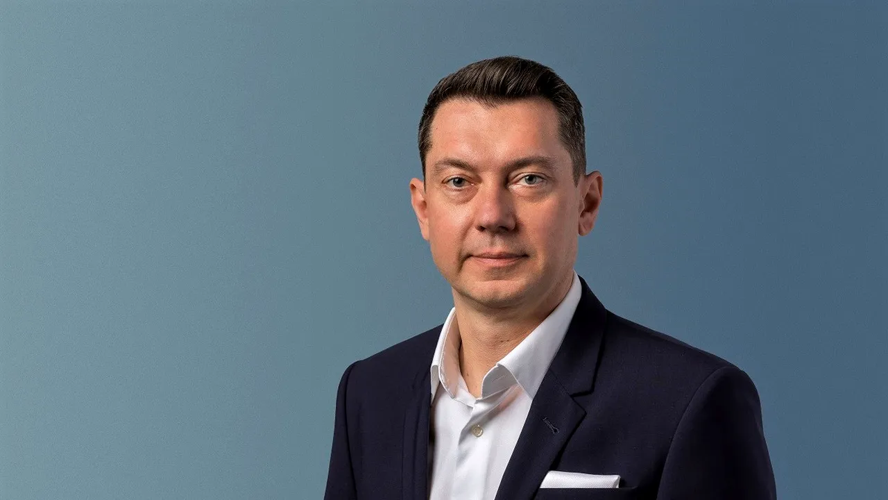Studiu CBRE: Spaţiile industriale şi logistice, esenţiale în producţia de energie solară. Peste 50% va fi furnizată de panourile fotovoltaice de pe acoperişuri până în 2030