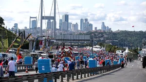 Zeci de mii de oameni, în stradă: Turcia a marcat un an de la tentativa eşuată de lovitură de stat, cu o serie de evenimente urmărite îndeaproape de Erdogan | FOTO