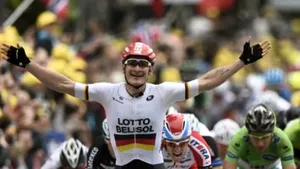 Andre Greipel a câştigat etapa a II-a a Turului Franţei