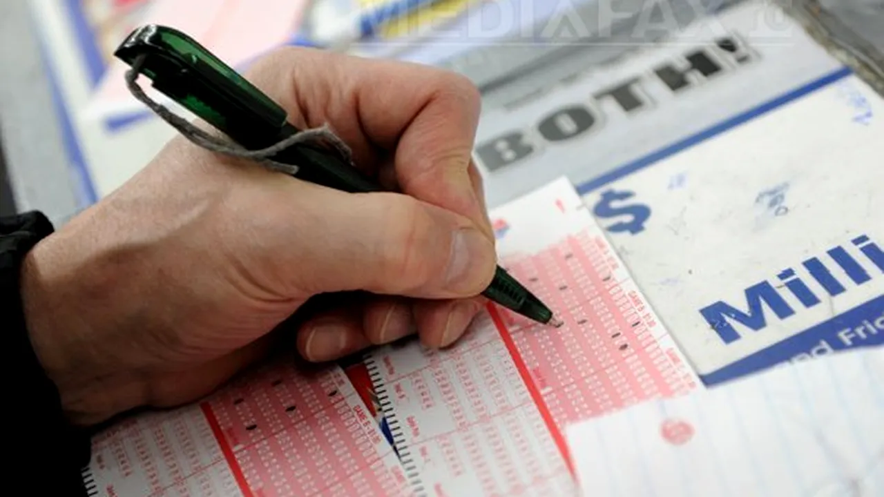 Premiu record la loteria americană: Trei câştigători vor împărţi o sumă fabuloasă