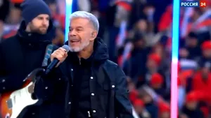 Cântecul muzicianului preferat al Kremlinului terorizează două ţări. S-a dat alarma la Chişinău

