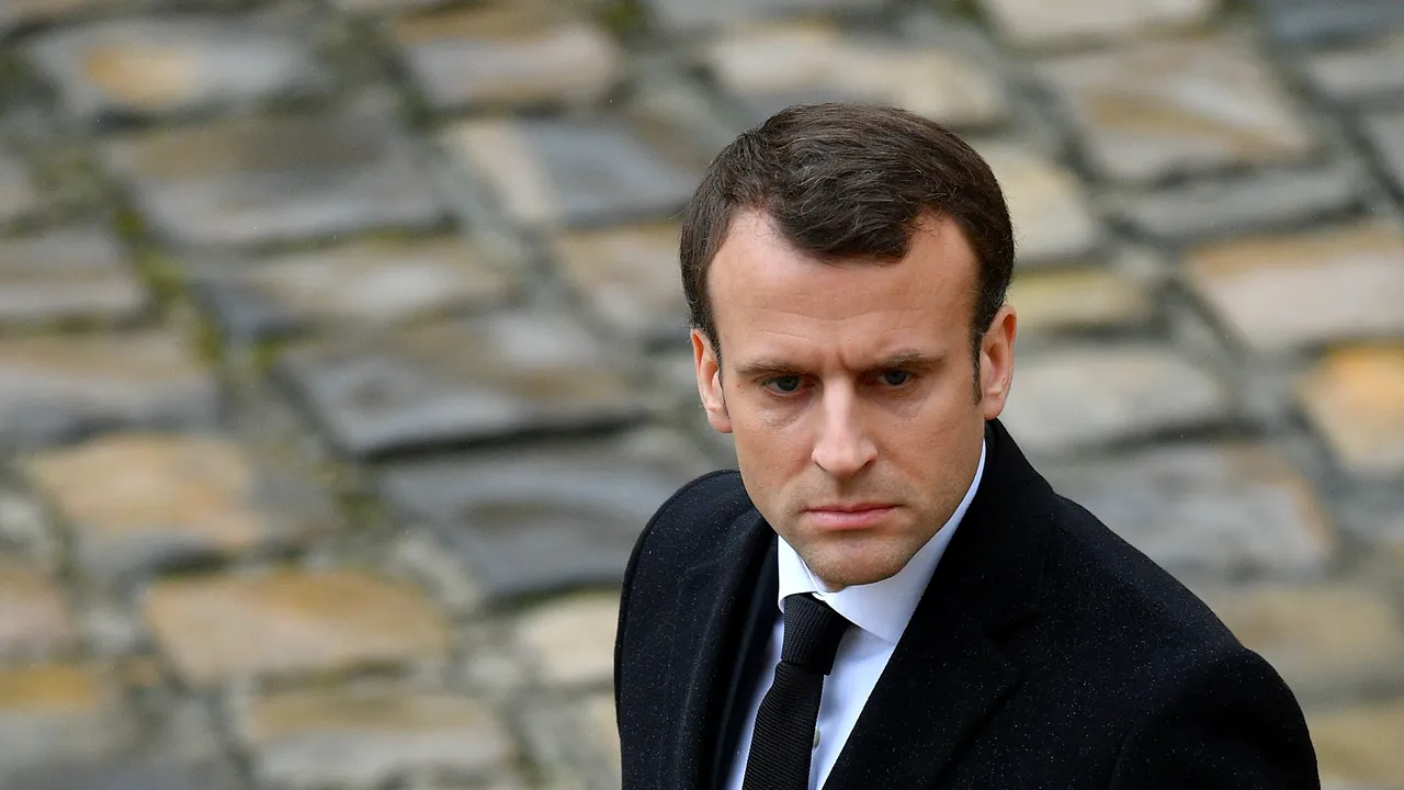 Macron laudă artizanii pentru restaurarea Catedralei Notre-Dame din Paris