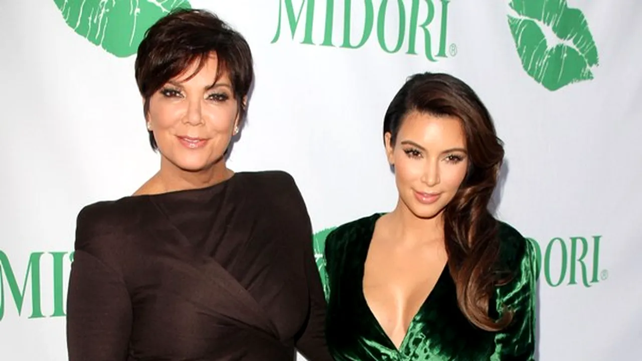 ACCIDENT SAU INTENŢIE? Mama lui Kim Kardashian, într-o ipostază inedită - FOTO