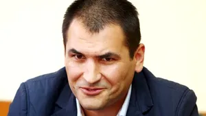 Dragnea discută cu secretarul general al PPDD, Liviu Neagu, despre susţinerea lui Ponta în turul doi