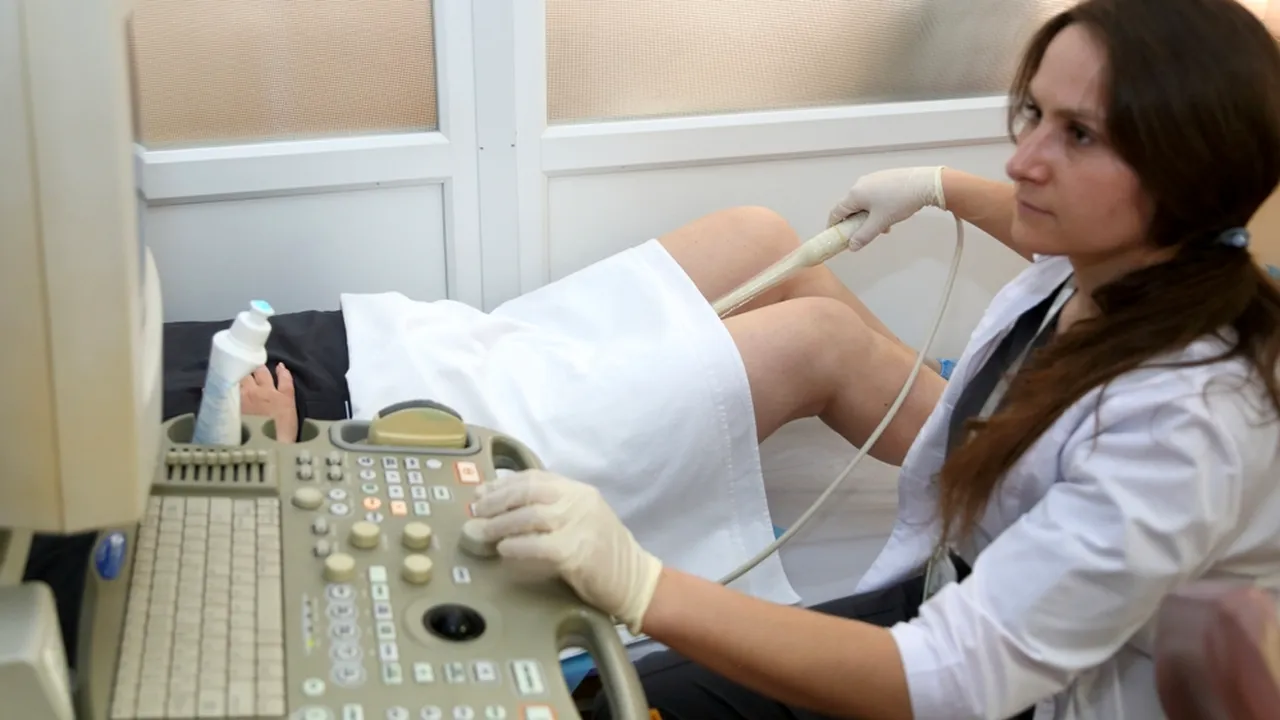Cum te pregăteşti pentru o ecografie transvaginală? 7 lucruri de care să ţii cont
