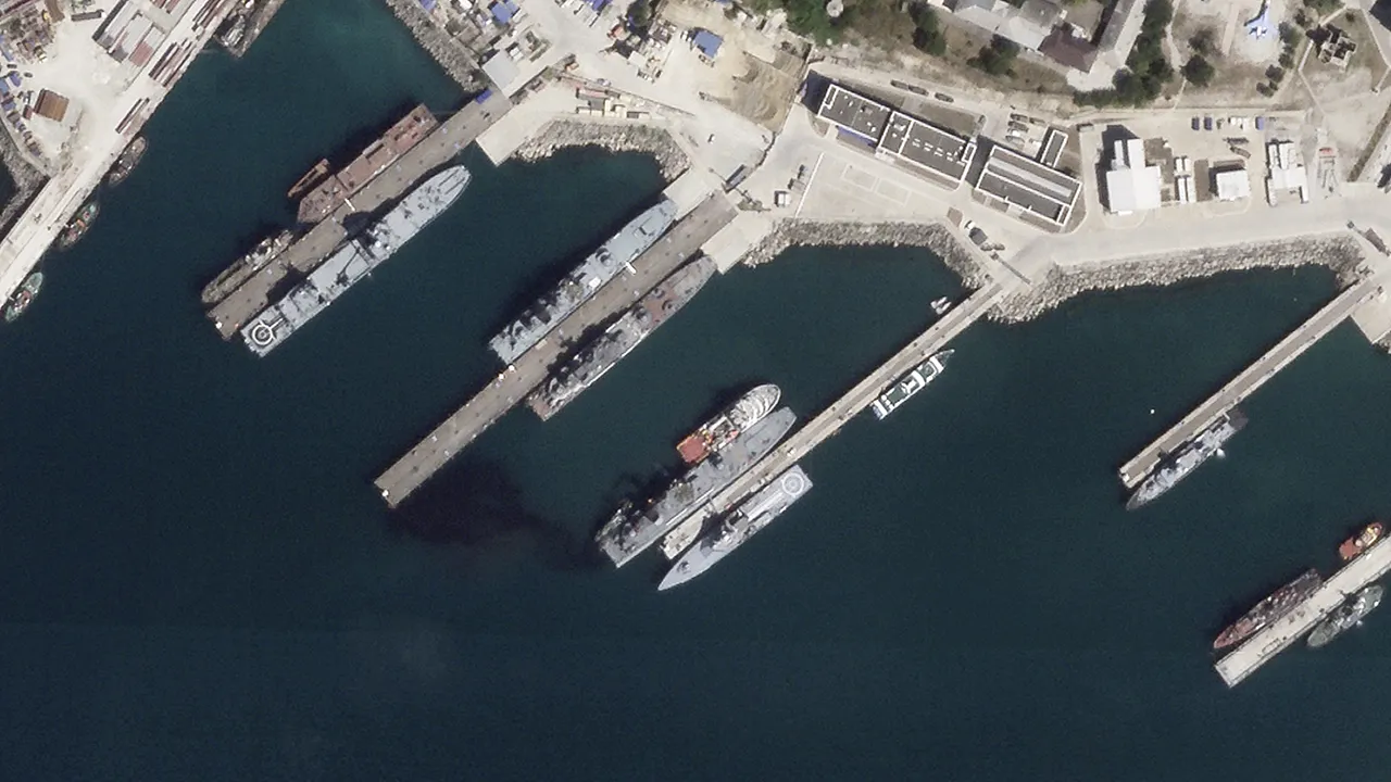 Tensiunile din Marea Neagră cresc. Ucraina anunţă un plan pentru a scoate din porturi zeci de nave blocate de începutul invaziei. Rusia încearcă să îşi reimpună blocada de facto
