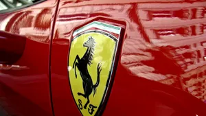 BLACK FRIDAY 2019 la eMAG: Promoţii speciale pentru 3,5 milioane de produse. Printre acestea, un Ferrari cu preţ redus cu 45.000 de euro