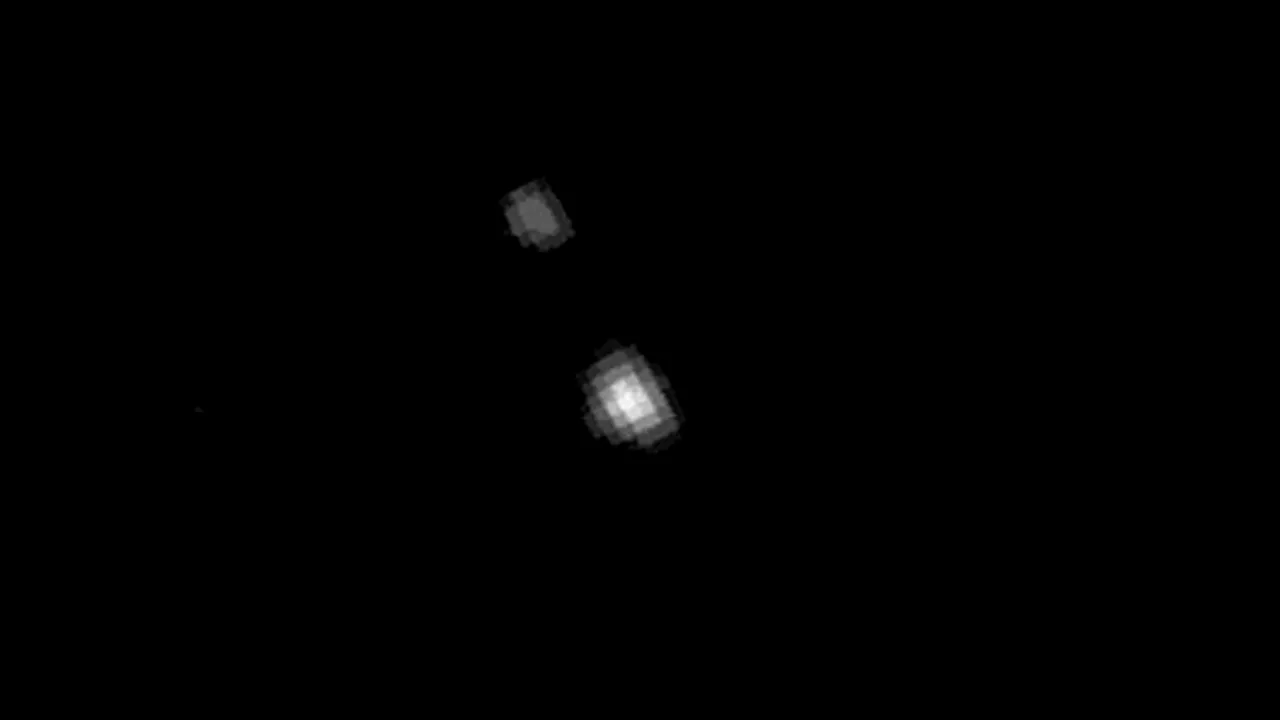 Primele fotografii clare cu planeta pitică Pluto - VIDEO