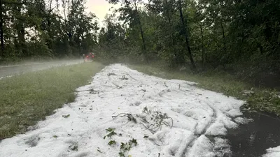 METEO Alertă de vreme severă imediată. Cod roșu în Neamț. Grindina uriașă și vijeliile puternice lovesc mai multe localități