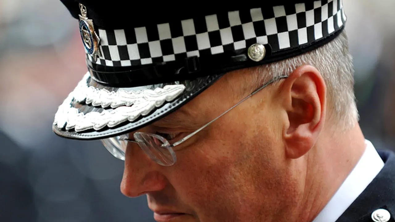 Directorul Scotland Yard a demisionat, pe fondul scandalului interceptărilor din Marea Britanie