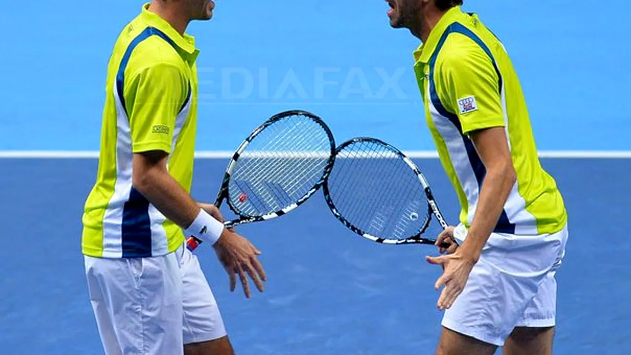 Benneteau şi Roger-Vasselin s-au calificat în semifinalele Turneului Campionilor