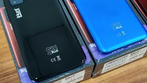 A doua emisiune de obligaţiuni a producătorului de telefoane mobile iHunt debutează la bursă