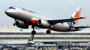 Două avioane Airbus, nevoite să efectueze aterizări de urgenţă