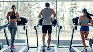 Un nou studiu dezvăluie beneficiile exerciţiilor fizice seara