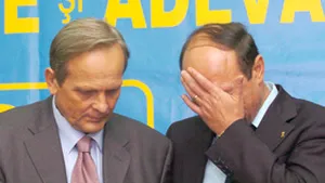 Haşotti către Stolojan: Sănătos, sper! Să nu-l mai faceţi să plângă pe Băsescu!