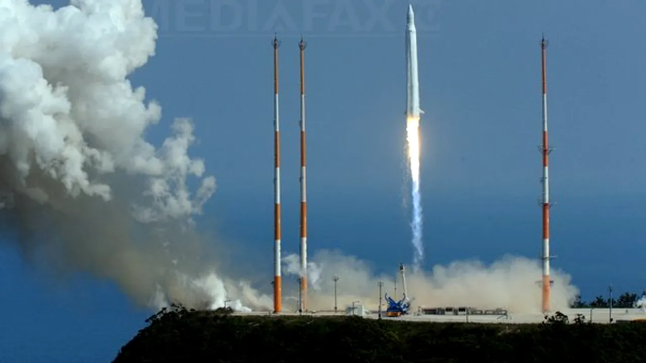 O rachetă sud-coreeană, care trebuia să plaseze un satelit pe orbită, s-a prăbuşit - VIDEO