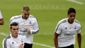 Chelsea intenţionează să ofere 150 de milioane de lire pentru Bale şi Varane