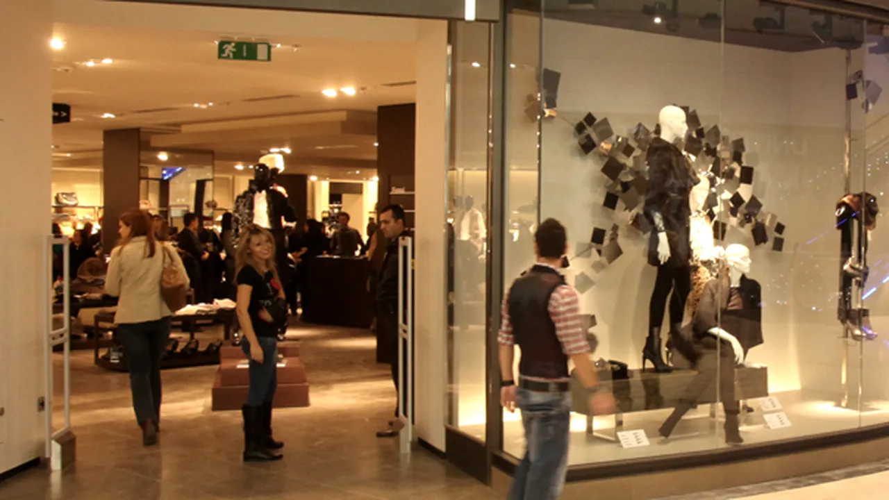 Substanţe toxice în haine ale unor mărci de renume. Zara, Calvin Klein şi Levi's, printre ele