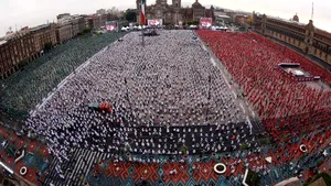 Record mondial. Peste 14.000 de oameni au participat la un curs de box organizat în Mexico City
