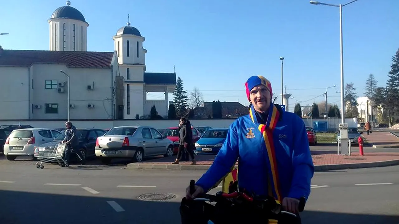 Cum îşi iubeşte ţara un bărbat de etnie maghiară. De 16 ani face acelaşi lucru în preajma zilei naţionale