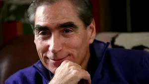 Petre Roman: Va trebui să găsim o formulă de compromis între statul laic şi credinţa în Dumnezeu