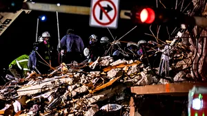 Încă 10 cadavre au fost găsite sub dărâmături la Miami. Numărul total al morţilor a crescut la 46