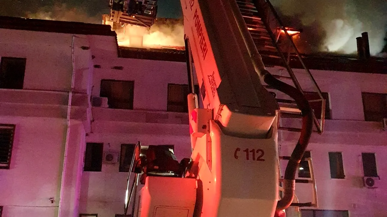 Judecătoria Cornetu, închisă după incendiu. Şedinţele, relocate la Tribunalul Ilfov