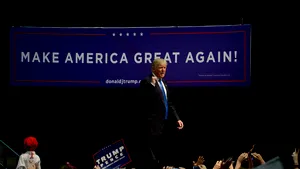 The New York Times: Analist acuzat că a minţit despre contacte ale echipei lui Donald Trump cu Rusia, arestat în SUA