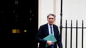 Demisie, înainte de numirea lui Boris Johnson: Philip Hammond demisionează din funcţia de ministru de Finanţe al Marii Britanii