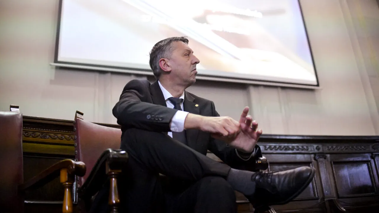 Analfabetismul funcțional, o problemă gravă în educația românească, spune ministrul Daniel David: „Oamenii cred că vindecăm cancerul cu coada şoricelului