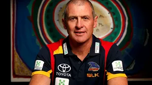 Antrenorul echipei de fotbal australian Adelaide Crows a fost înjunghiat mortal de fiul său - VIDEO