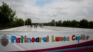 Patinoar sintetic, inaugurat în Parcul Lumea Copiilor din Sectorul 4 - FOTO