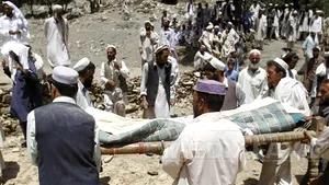 Cel puţin 20 de persoane care participau la o nuntă, ucise într-un atac cu rachete, în Afganistan