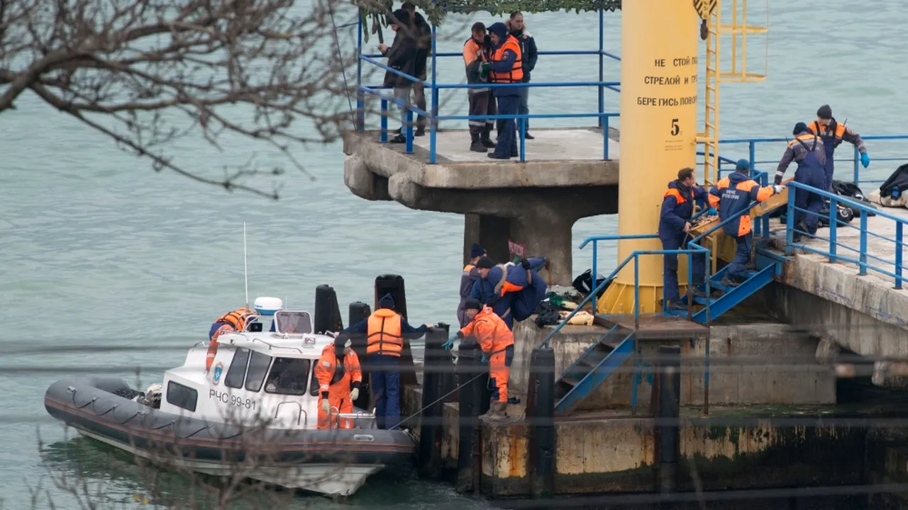 Un fragment al fuselajului avionului militar rus prăbuşit în Marea Neagră a fost localizat