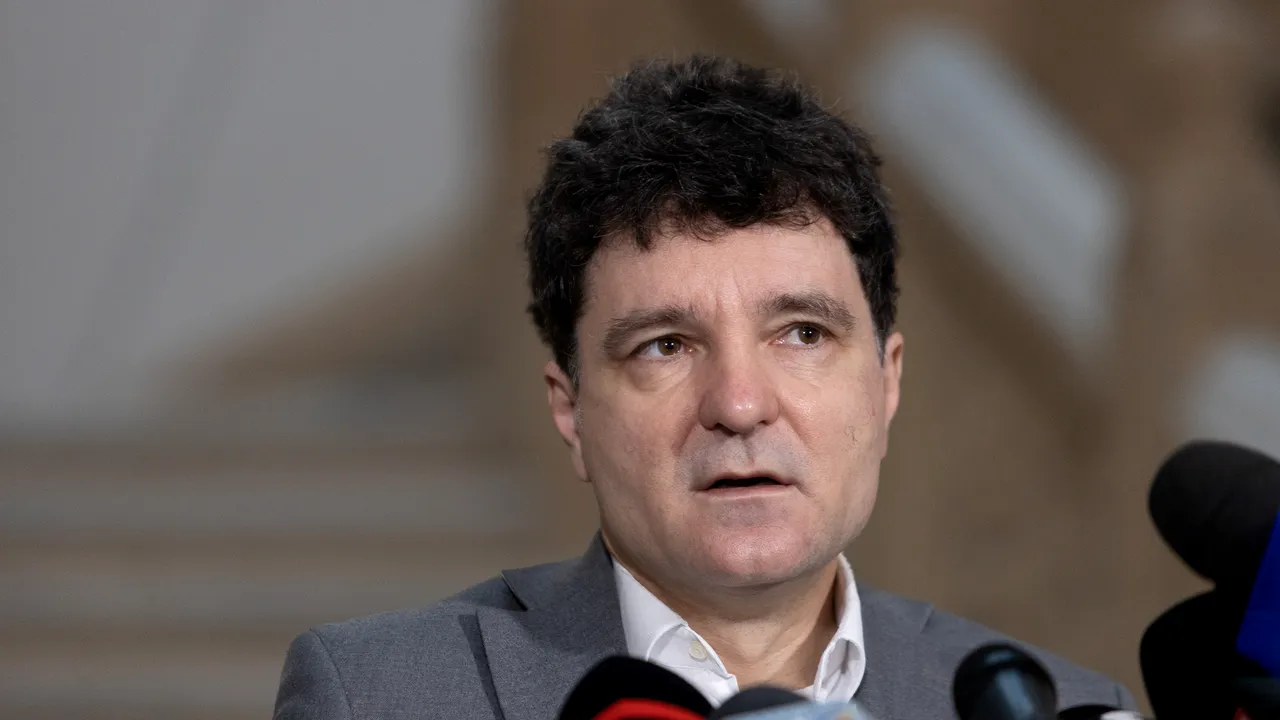 Primarul Nicuşor Dan, depre câinii fără stăpân: Voi propune o sumă consistentă pentru sterilizarea şi microciparea câinilor
