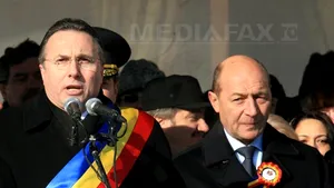 Primarul Iaşiului către mulţimea ce l-a huiduit pe Băsescu: Vă implor să respectăm această sărbătoare
