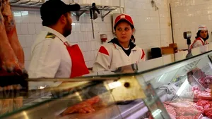 Razie în Piaţa Crângaşi: Amenzi de 96.000 de lei şi 700 de kilograme de carne confiscate