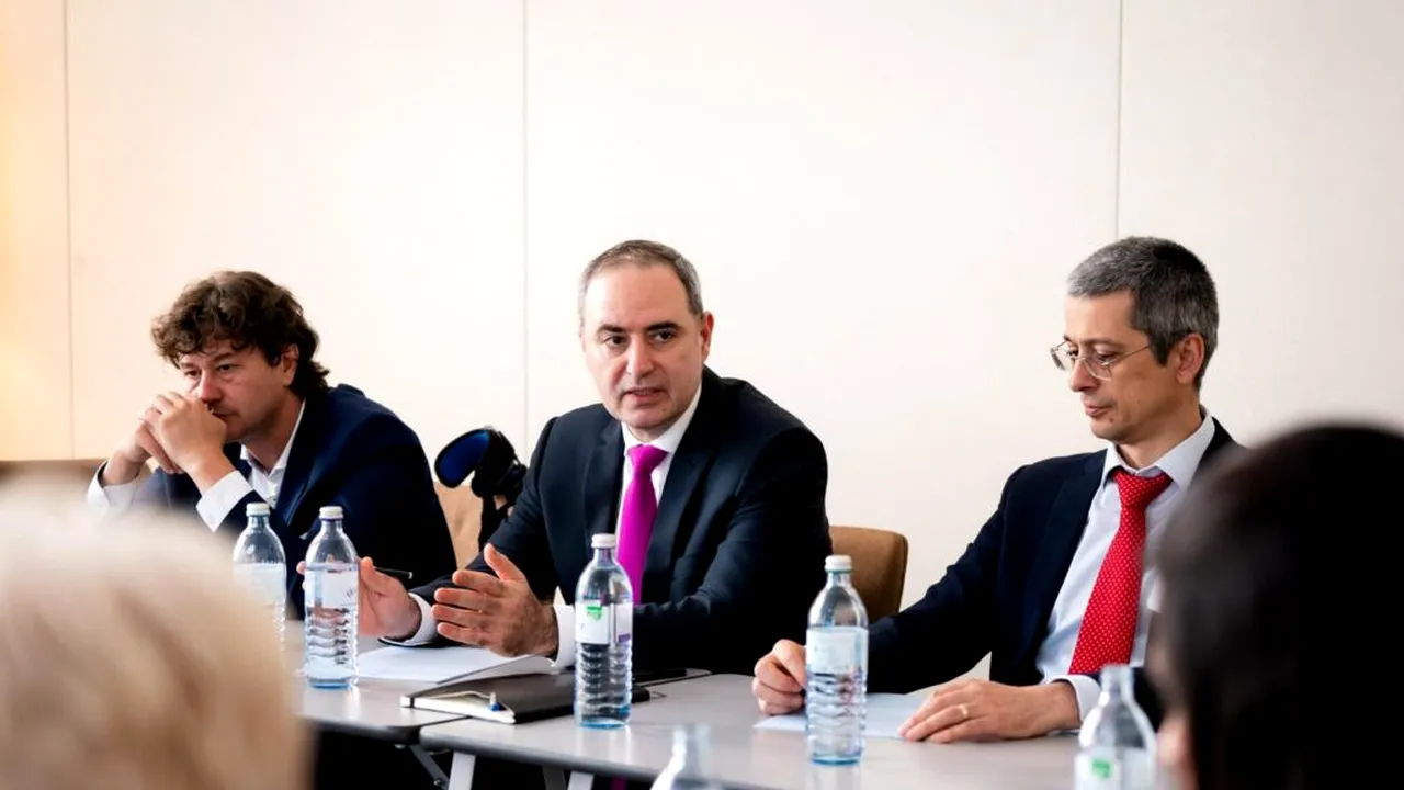 Alexandru Nazare, discuții la Viena cu investitorii: România poate aspira la îmbunătățirea ratingului de țară