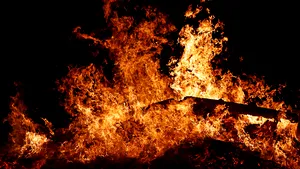 Un copil de 10 ani din judeţul Olt a murit într-un incendiu izbucnit de la o ţigară aprinsă