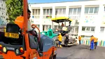 Societatea Infrastructură S5 S.A. a intervenit pentru refacerea curților interioare ale Grădiniței nr. 54 și Școlii Gimnaziale nr. 131 (P)