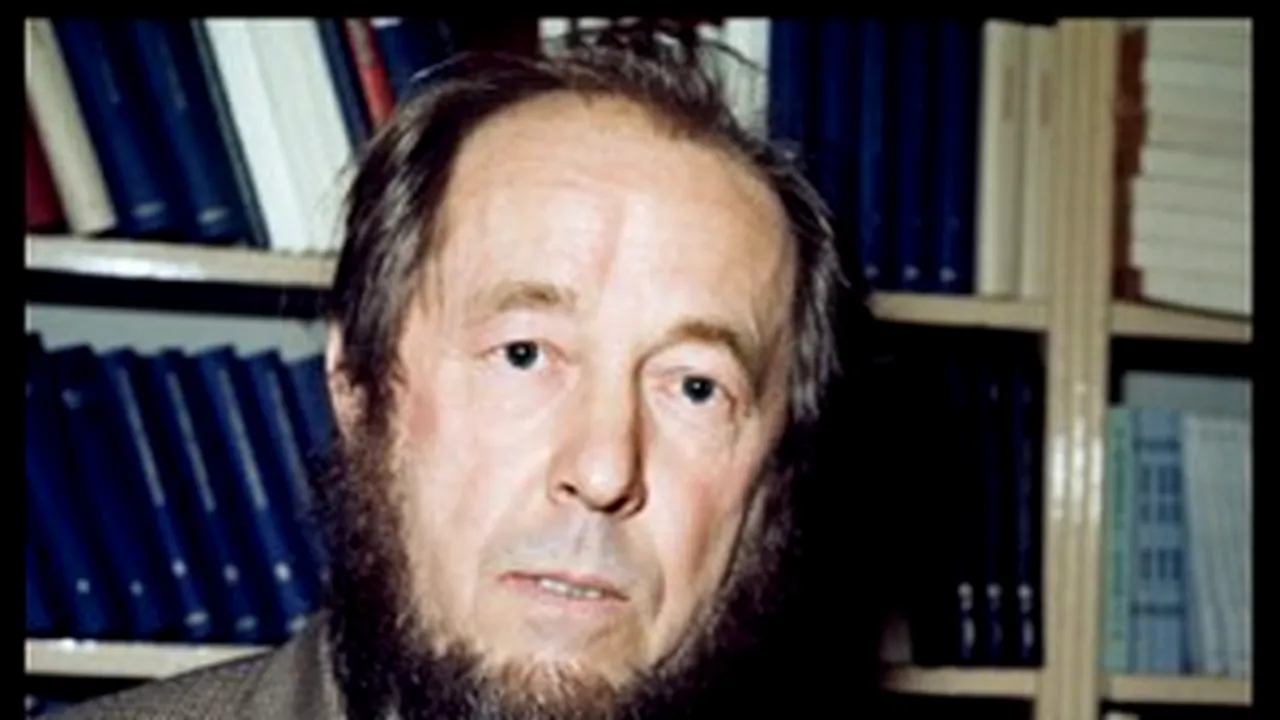 Romanian President Decorates Russian Writer Solzhenitsyn Posthumously