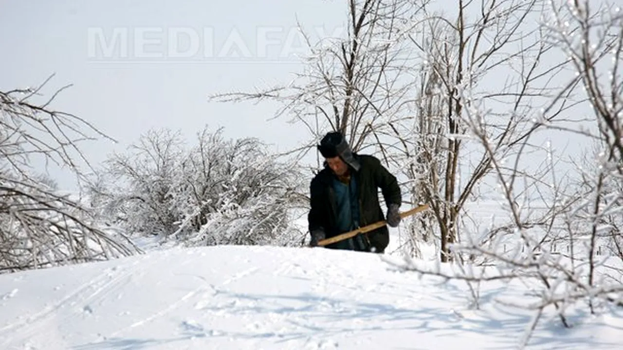 Cinci localităţi din judeţul Constanţa, încă izolate vineri dimineaţă din cauza nămeţilor