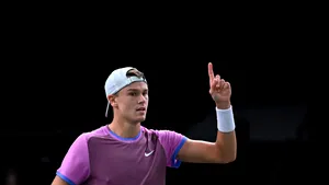 Danezul Holger Rune a câștigat turneul de la Barcelona. L-a învins pe Alcaraz