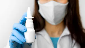 Un spray nazal poate încetini boala Alzheimer, sugerează un studiu pe şoareci