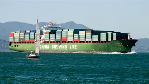 Cei trei navigatori români din China au ajuns acasă, sănătoşi. Încă un marinar a cerut repatrierea