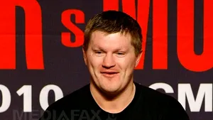 Hatton despre Mayweather: Ce contează că eşti cel mai bun din lume dacă toţi te consideră nesuferit?